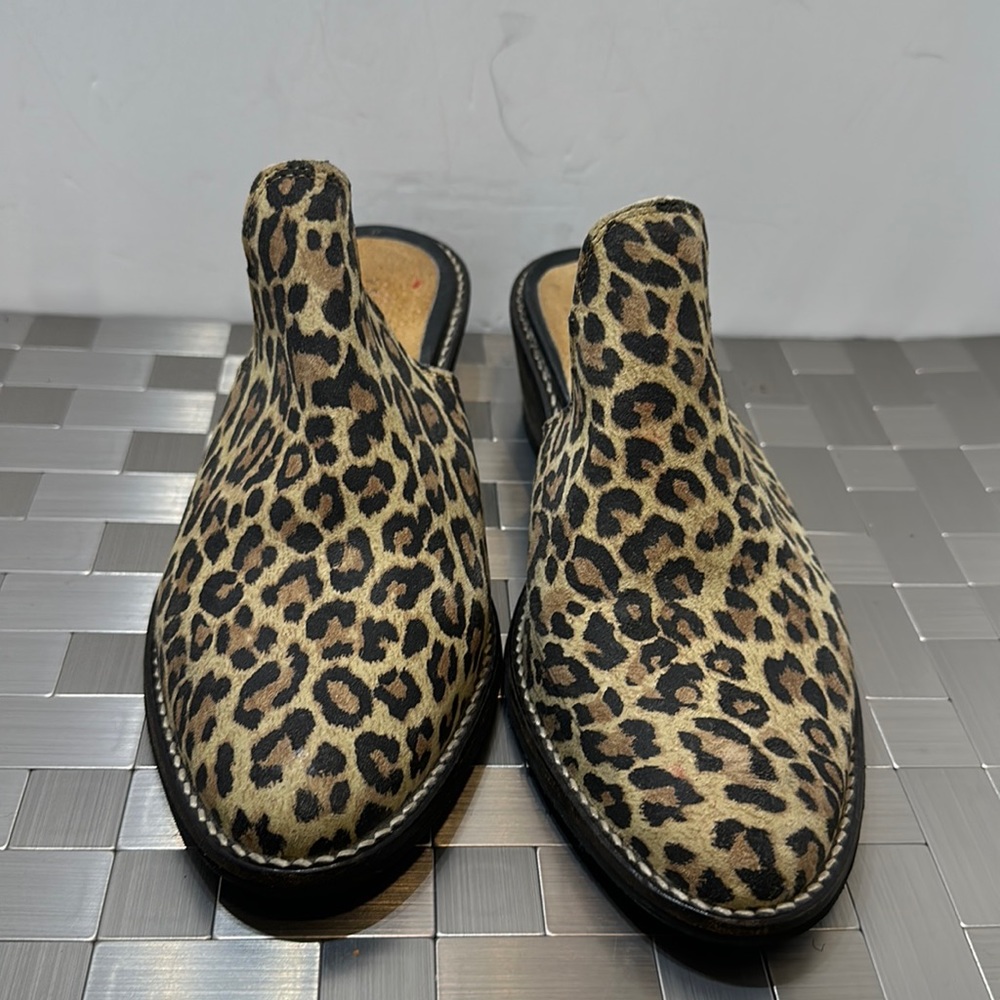Very Volatile leather slides #279